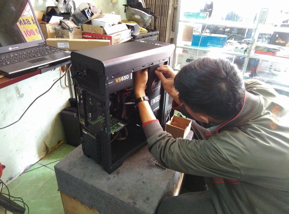 tuyen-dung-nganh-cong-nghe-thong-tin