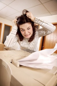 Không nên mua hộp mực máy in giá rẻ.