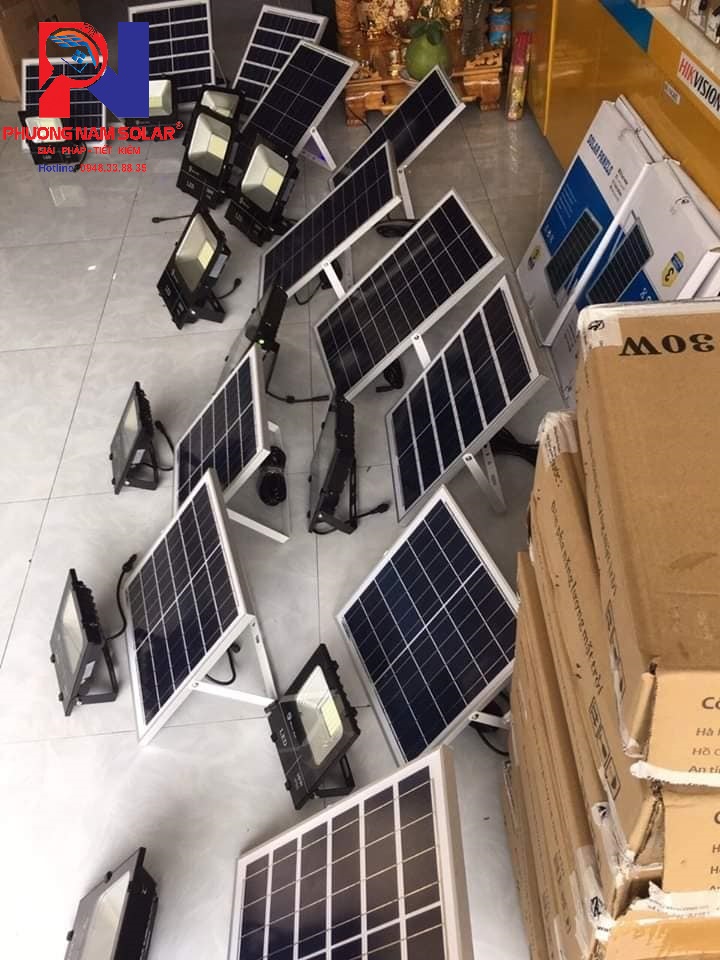 đèn pha cho ao cá tại Long An