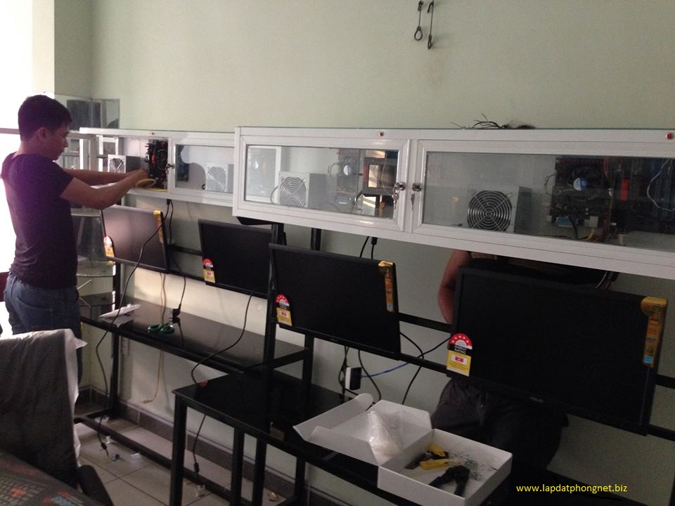 phong-net-đang-thi-cong-tai-quang-ngai