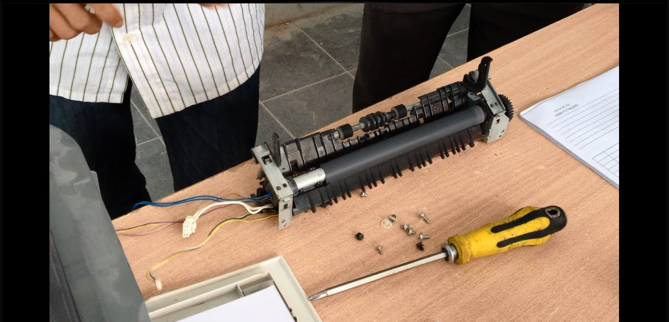 ru-lo-ep-canon-2900-thao-may-tai-lyvystar