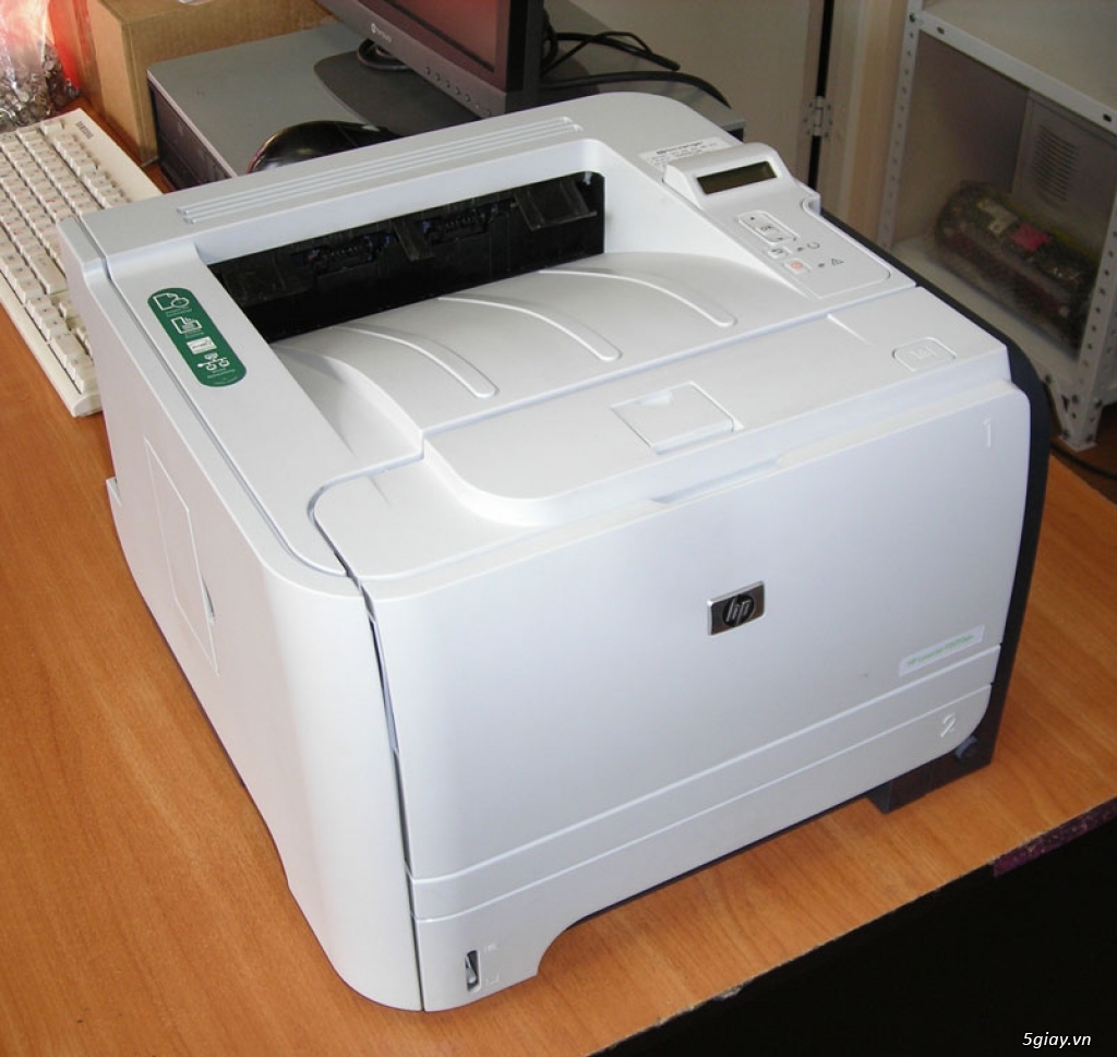 may-in-hp-2055d su-dung-hop-muc-05a