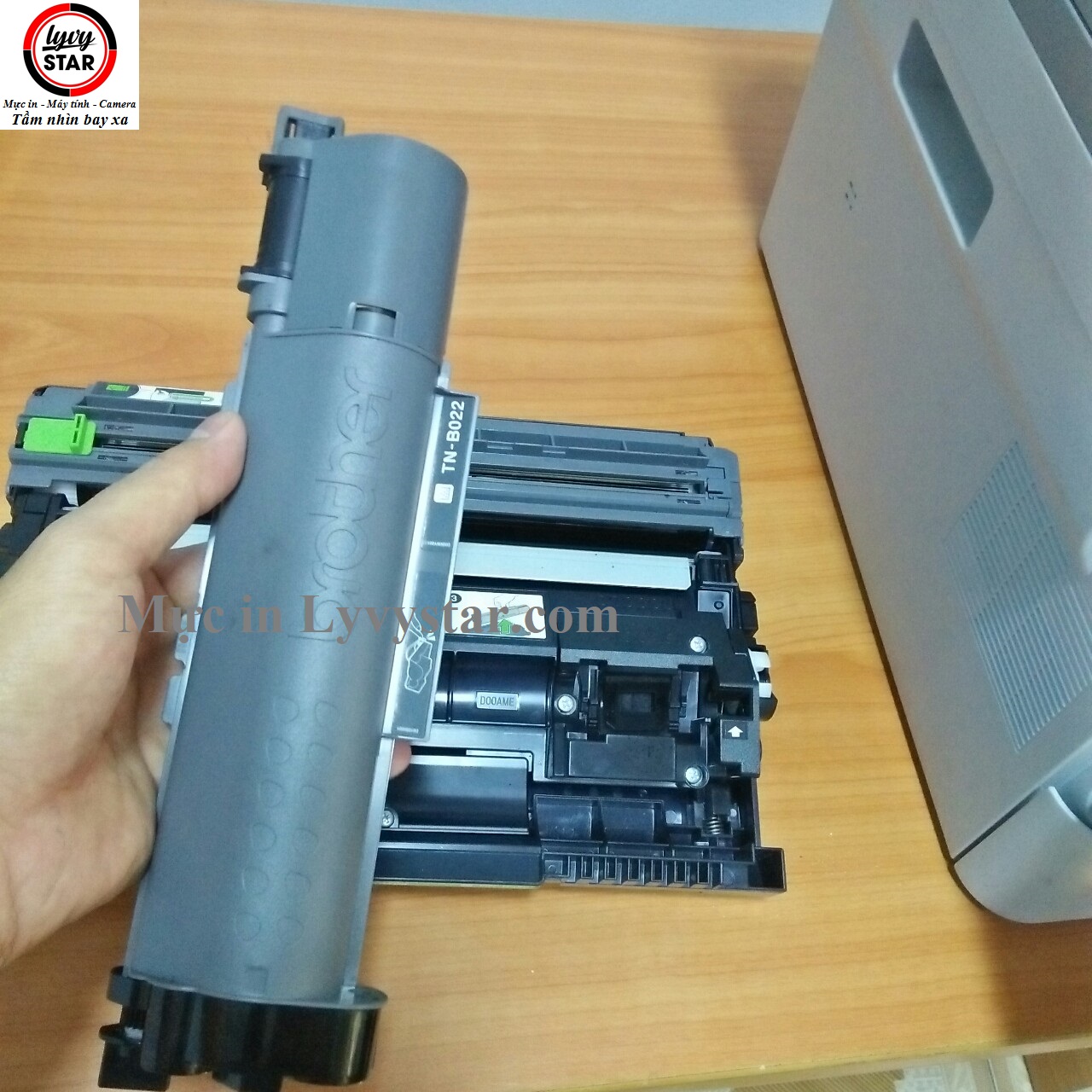 nạp muc-brother-TN-B002-cua-may-in-Brother-B7535dw