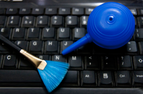 ve-sinh-ban-phim-Laptop-vaio