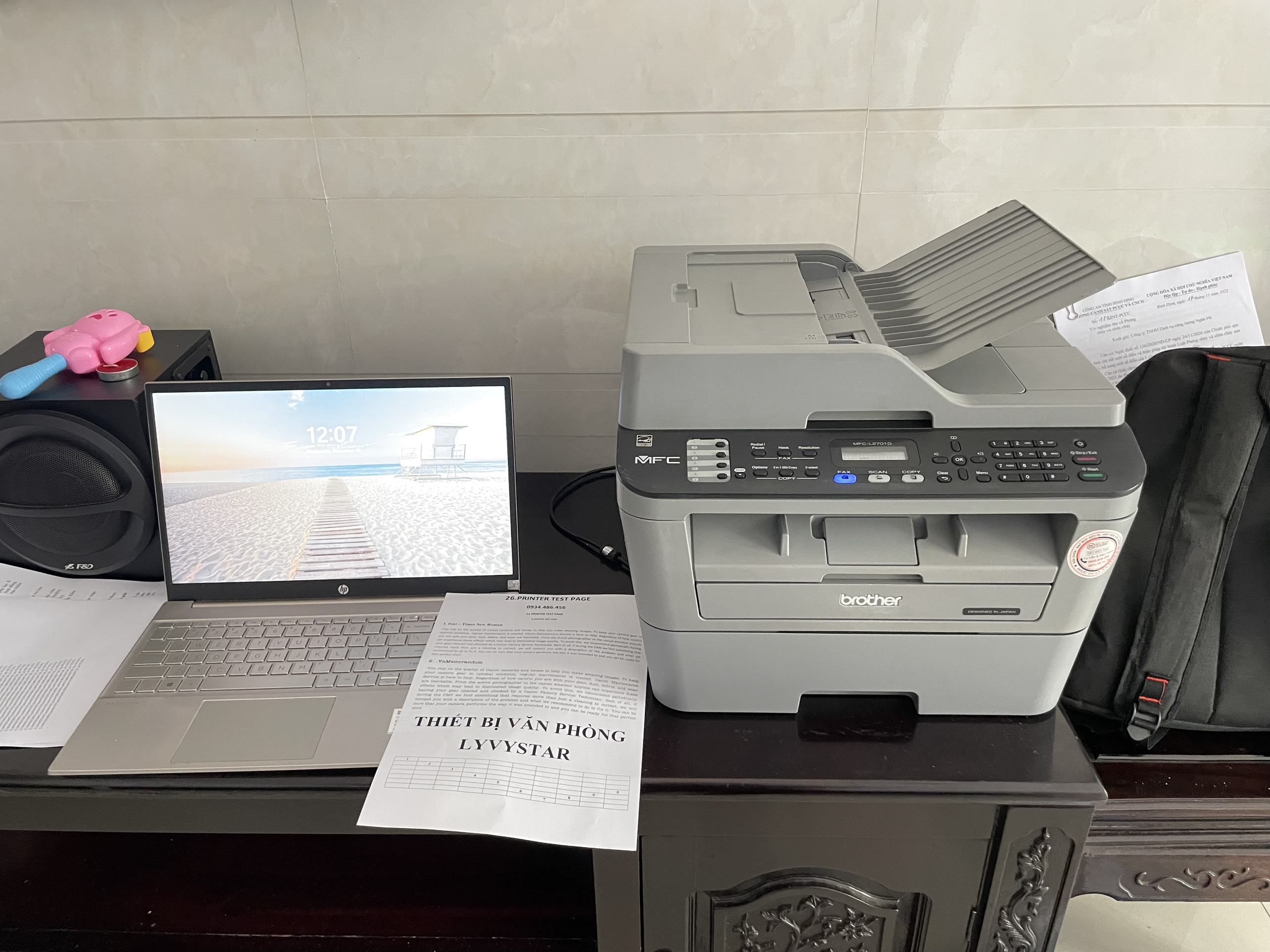 máy in trang bị khay adf