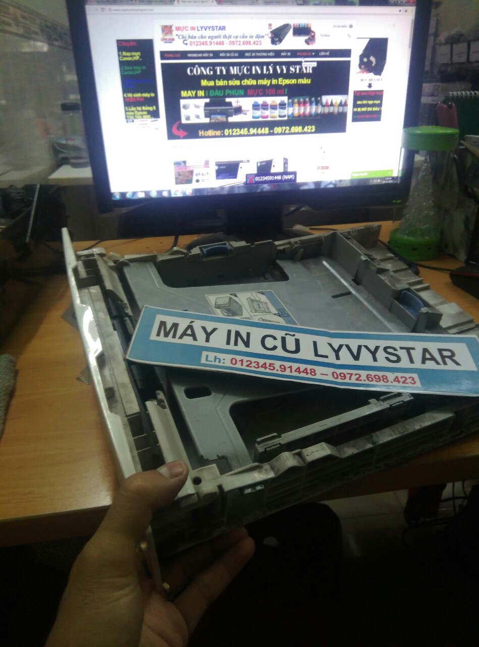 khay-giay-canon-3300-gia-re