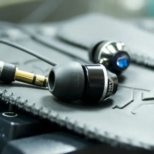 Tai Nghe Sony Có Bao Da