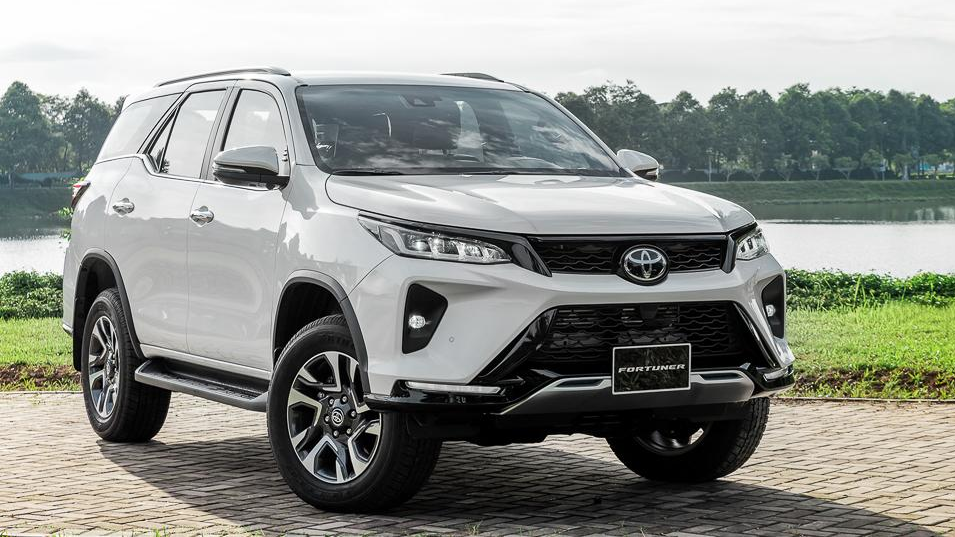 lốp xe 7 chỗ chính hãng tại Bình Dương