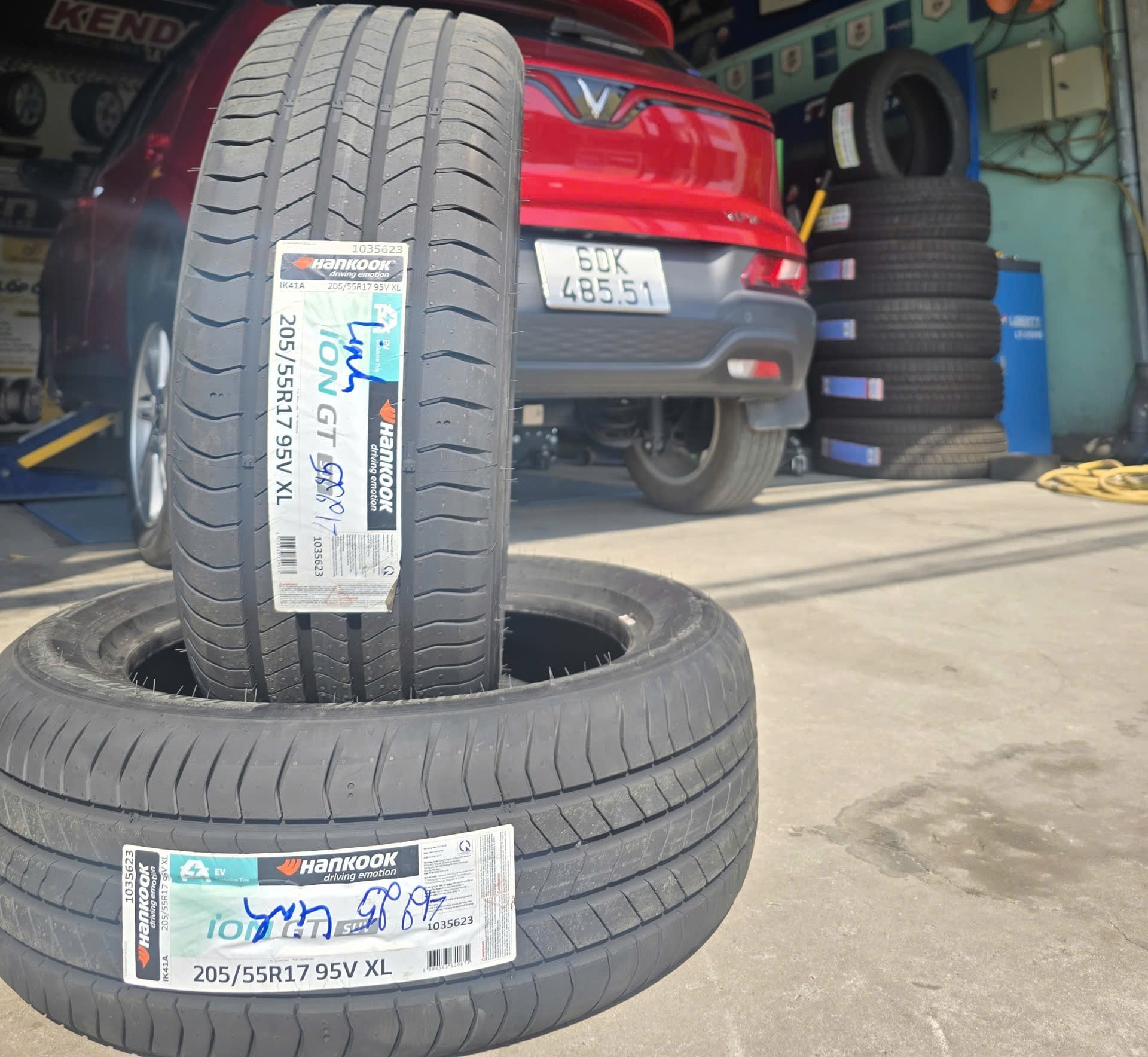 lốp xe điện VinFast VF5 tại TPHCM