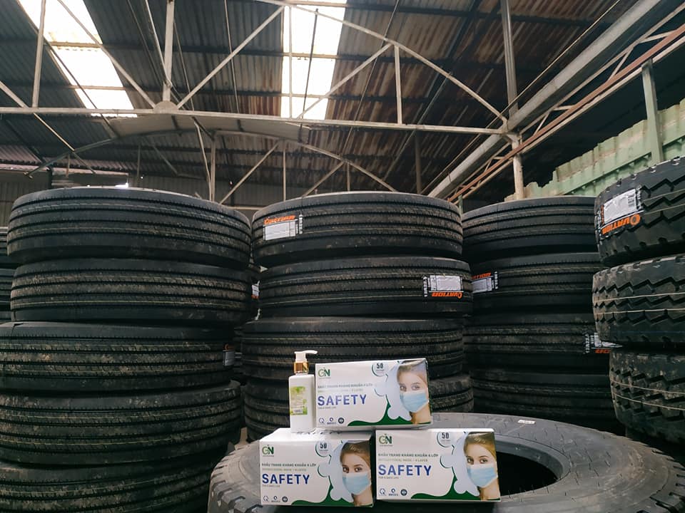 vỏ xe chạy cảng giá rẻ