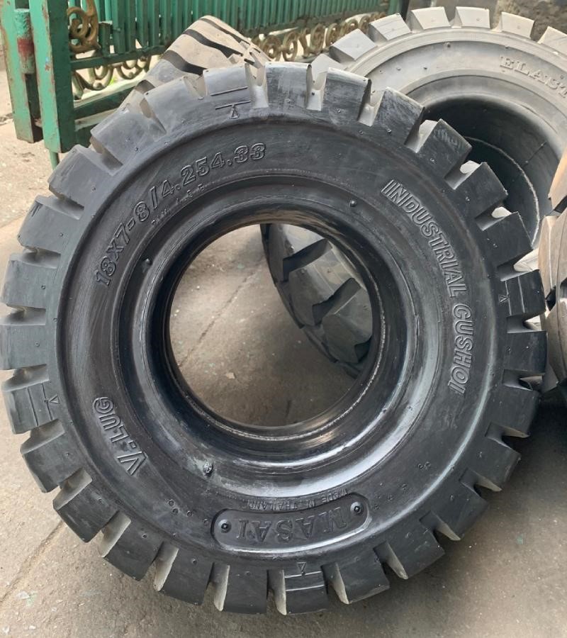 Lựa chọn vỏ xe nâng phù hợp cho công việc