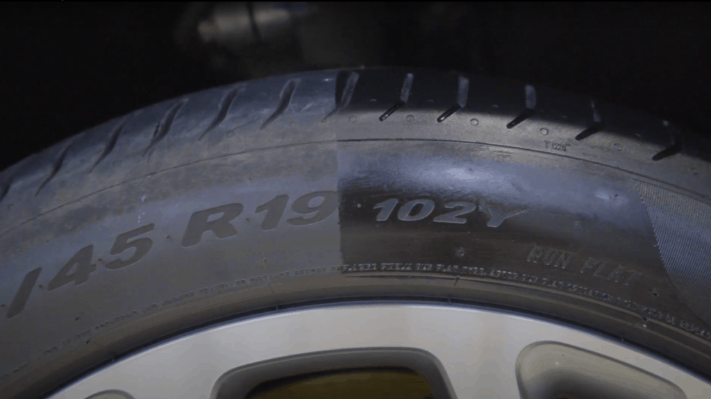 Dung dịch đánh bóng lốp xe ô tô có thực sự tốt?