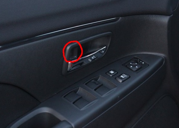 khóa cửa tự động xe ô tô