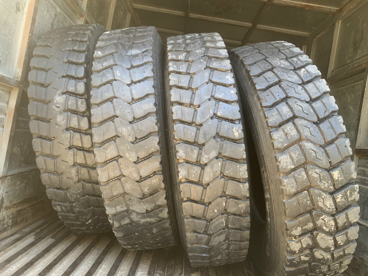 vỏ dán bố kẽm giá rẻ