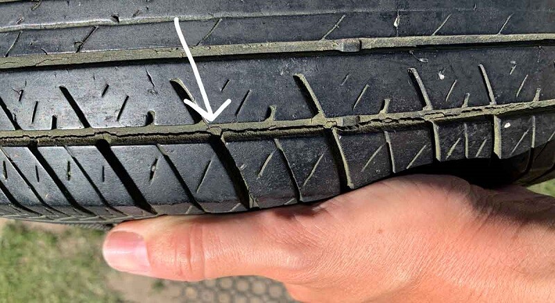 Lốp xe ô tô bị rạn nứt