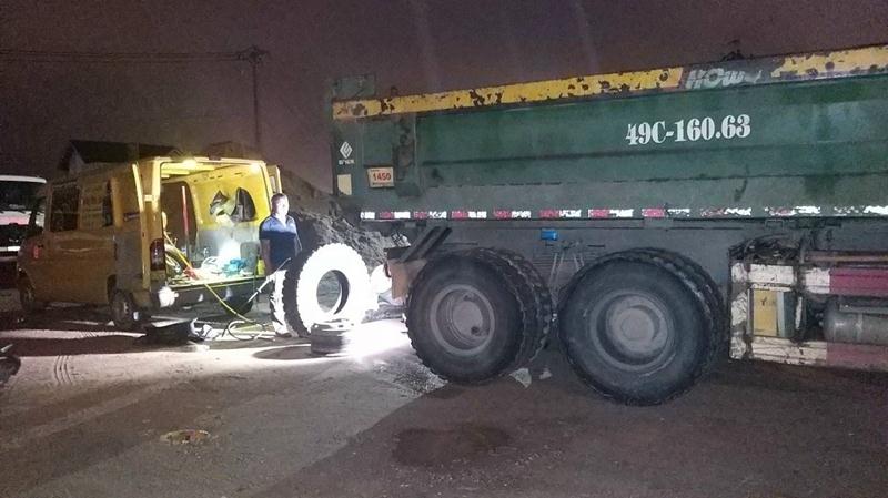 vá lốp xe lưu động tại bình dương