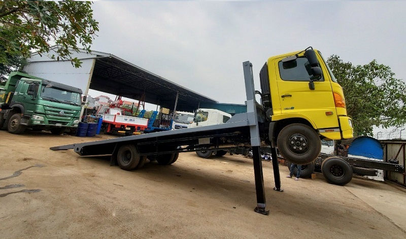 xe nâng đầu chở máy công trình