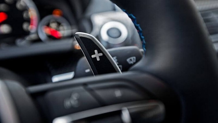 Cách dùng chế độ chuyển số tay trên ô tô số tự động