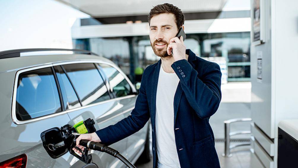 Lưu ý dành cho tài xế khi tiếp nhiên liệu ô tô