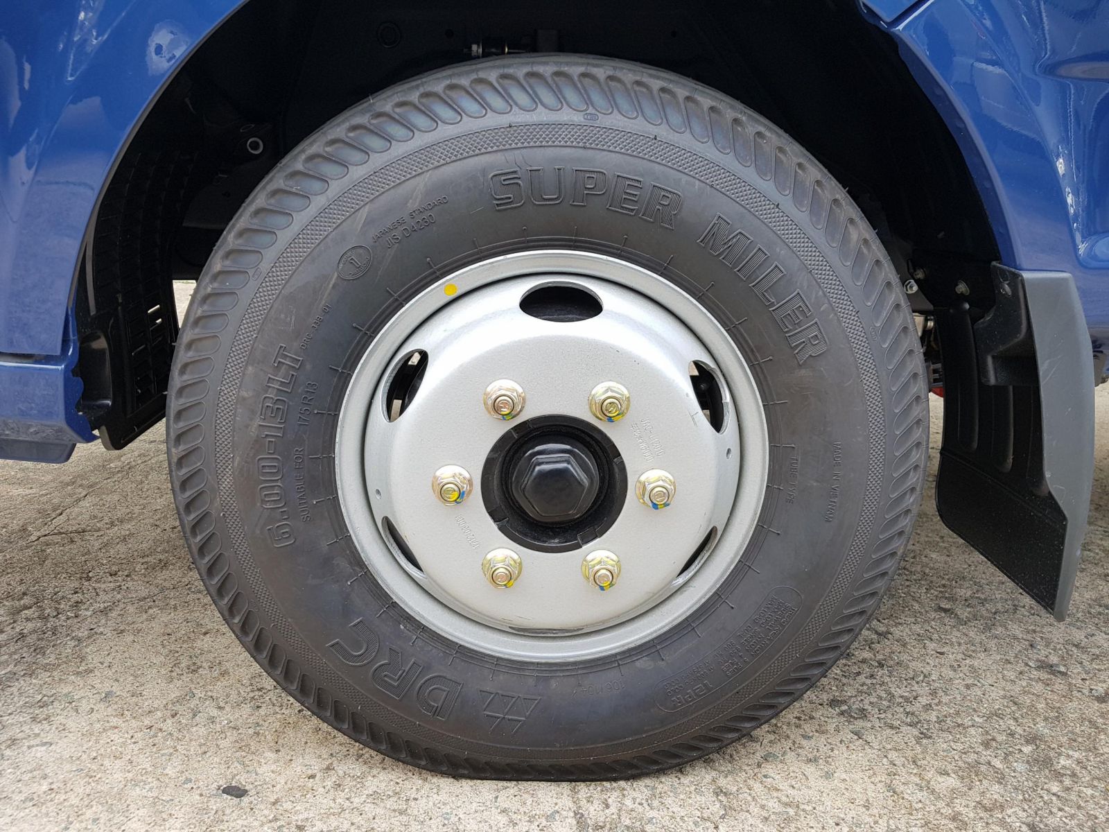 lốp xe tải giá rẻ