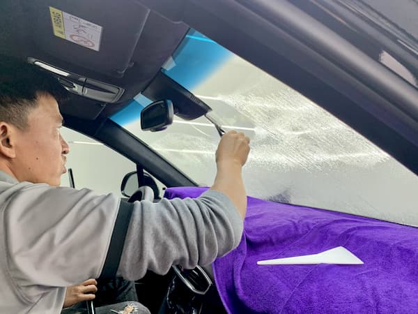 Kinh nghiệm bảo dưỡng kính chắn gió nên biết