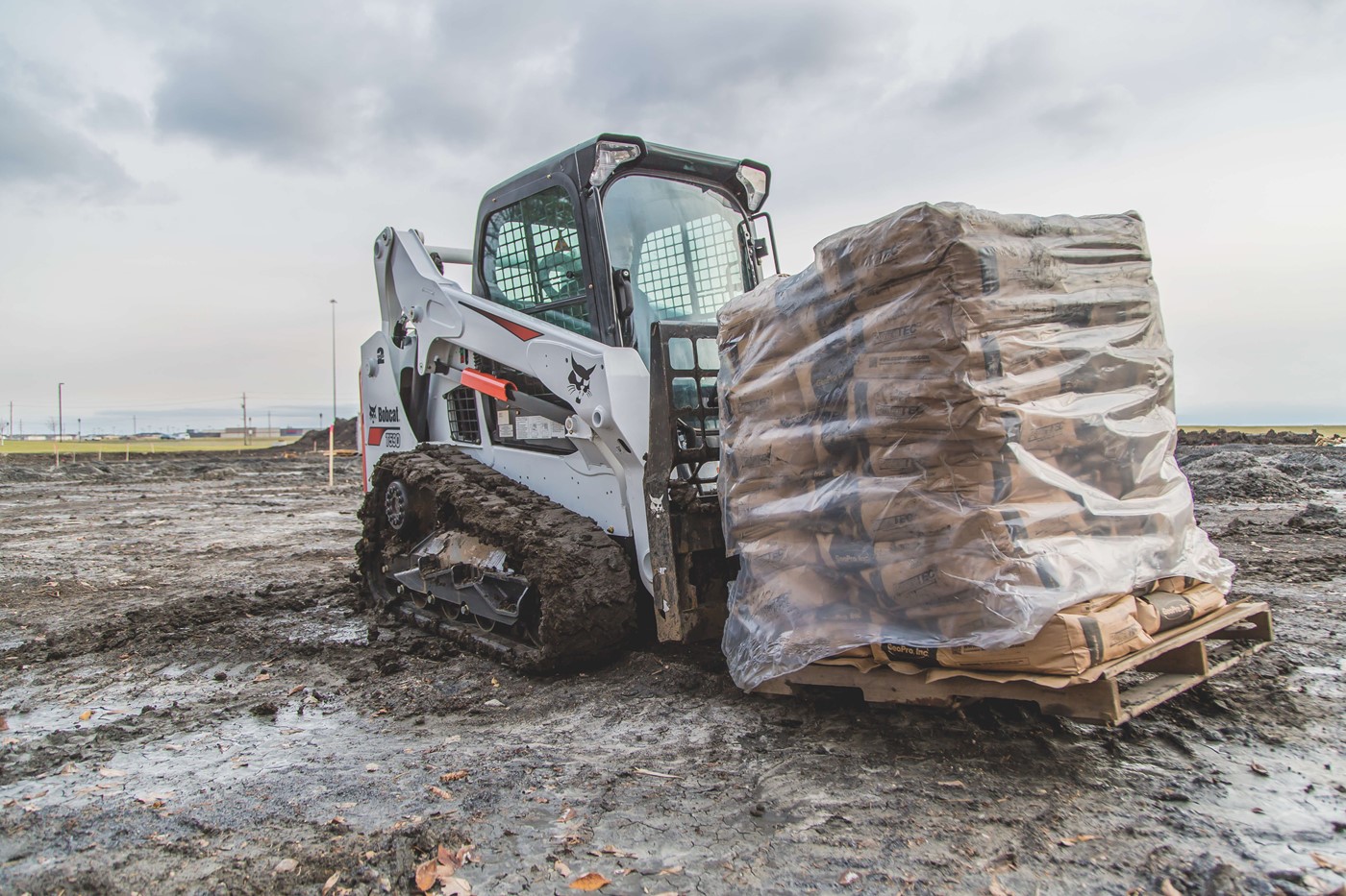 cách chọn máy xúc lật phù hợp