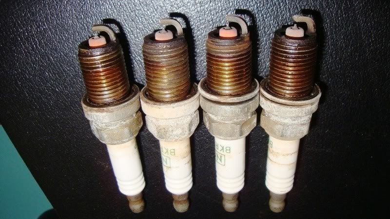 Chẩn đoán động cơ thông qua tình trạng của bugi và cách khắc phục