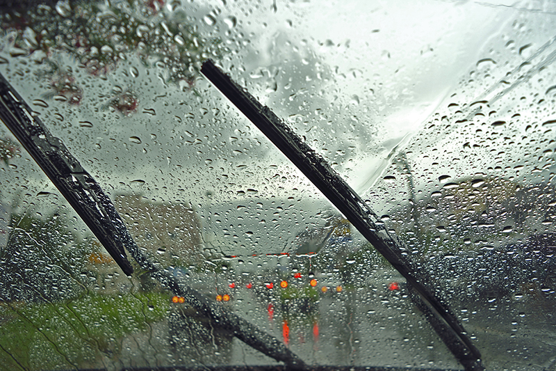 gạt mưa ô tô