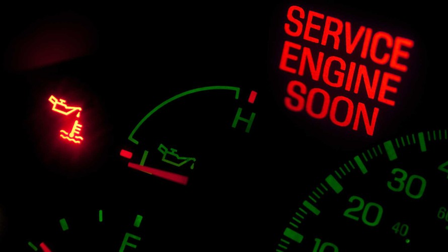 Những sai lầm tai hại khiến ô tô bị bó máy