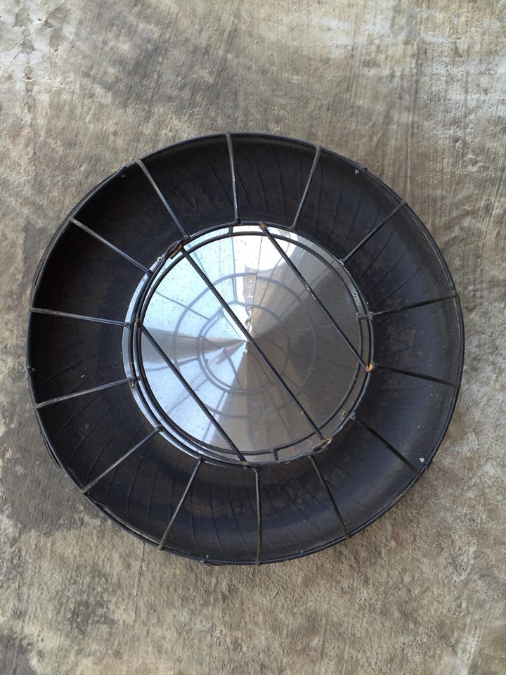 máng ăn lốp xe cũ