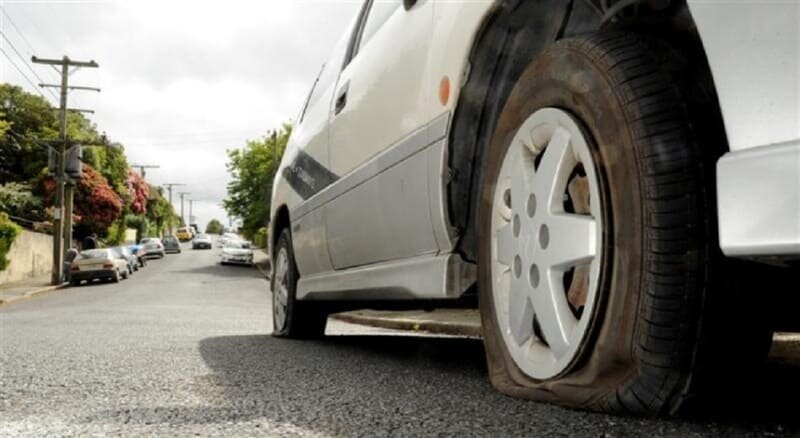 Lốp xe rủi ro tiềm ẩn từ mặt đường bỏng rát