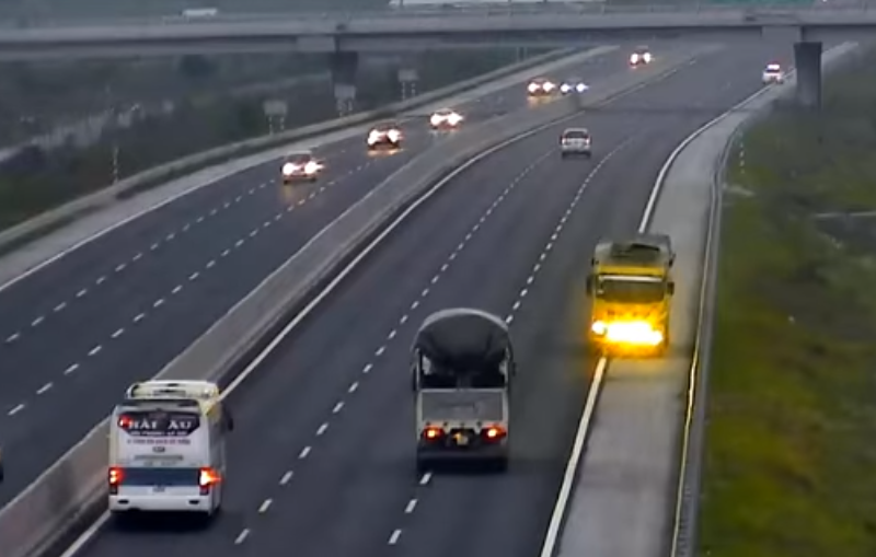 kinh nghiệm lái xe đường trường