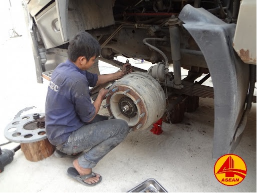 cứu hộ vỏ xe - lốp xe lưu động tại bình dương