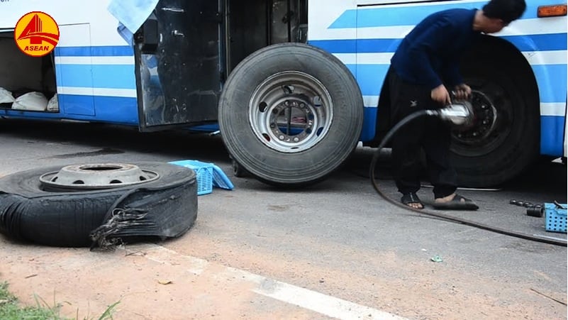 đại lý lốp xe khách uy tín