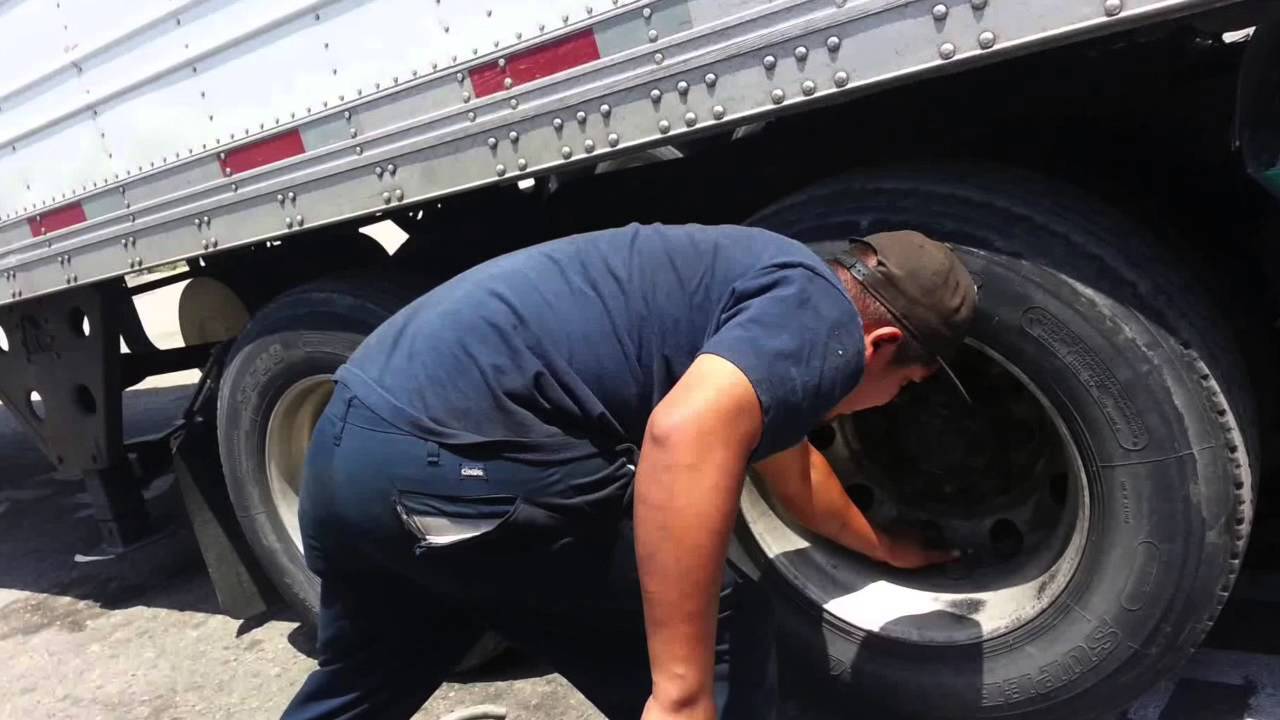 thay vỏ xe tại bình dương