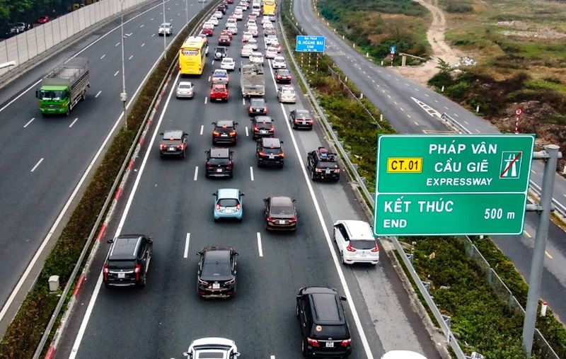 Những lỗi nguy hiểm của lái xe Việt trên cao tốc