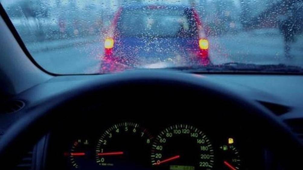 có nên bật điều hòa ô tô mùa đông