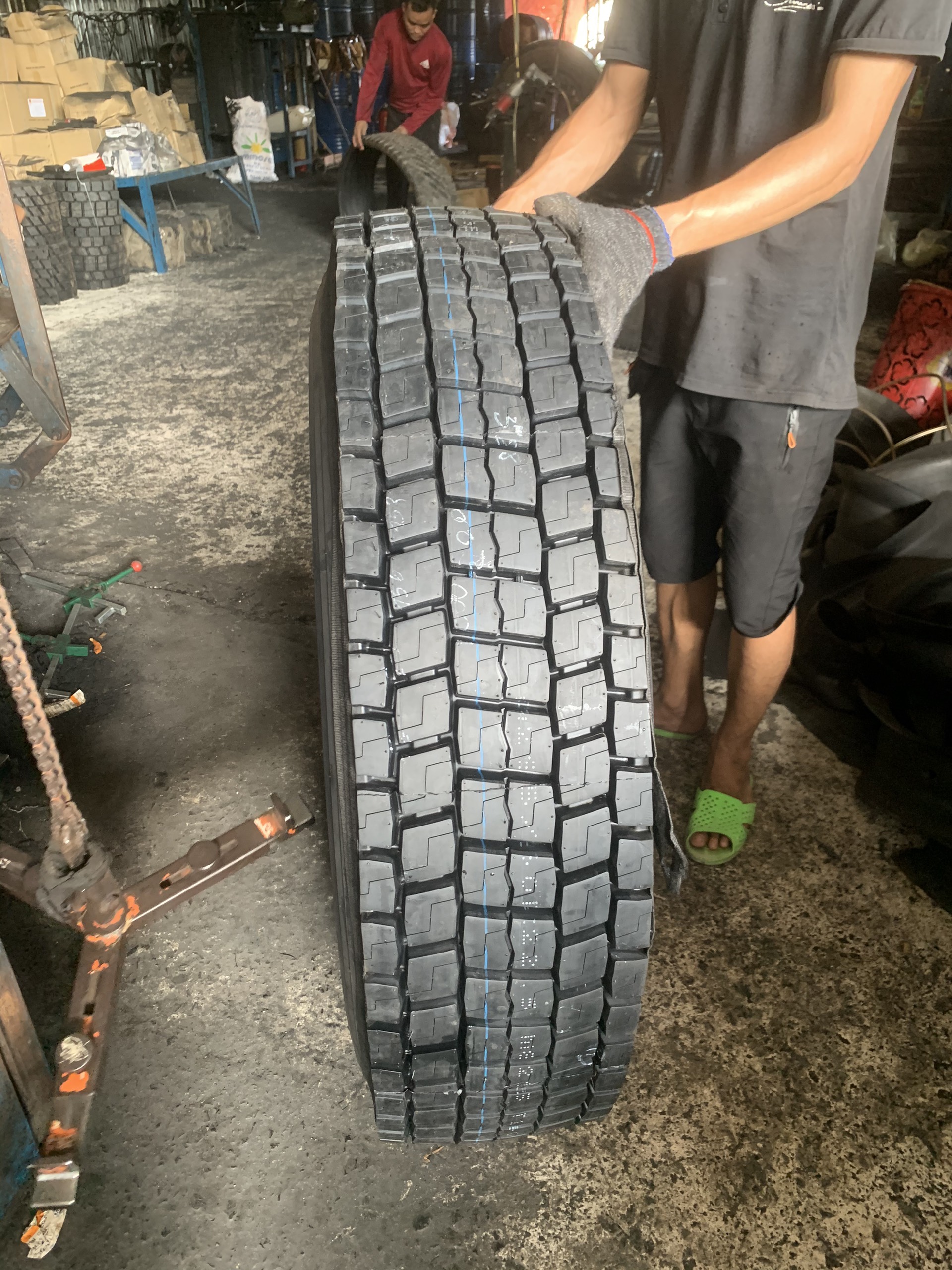 lốp dán - vỏ dán chất lượng