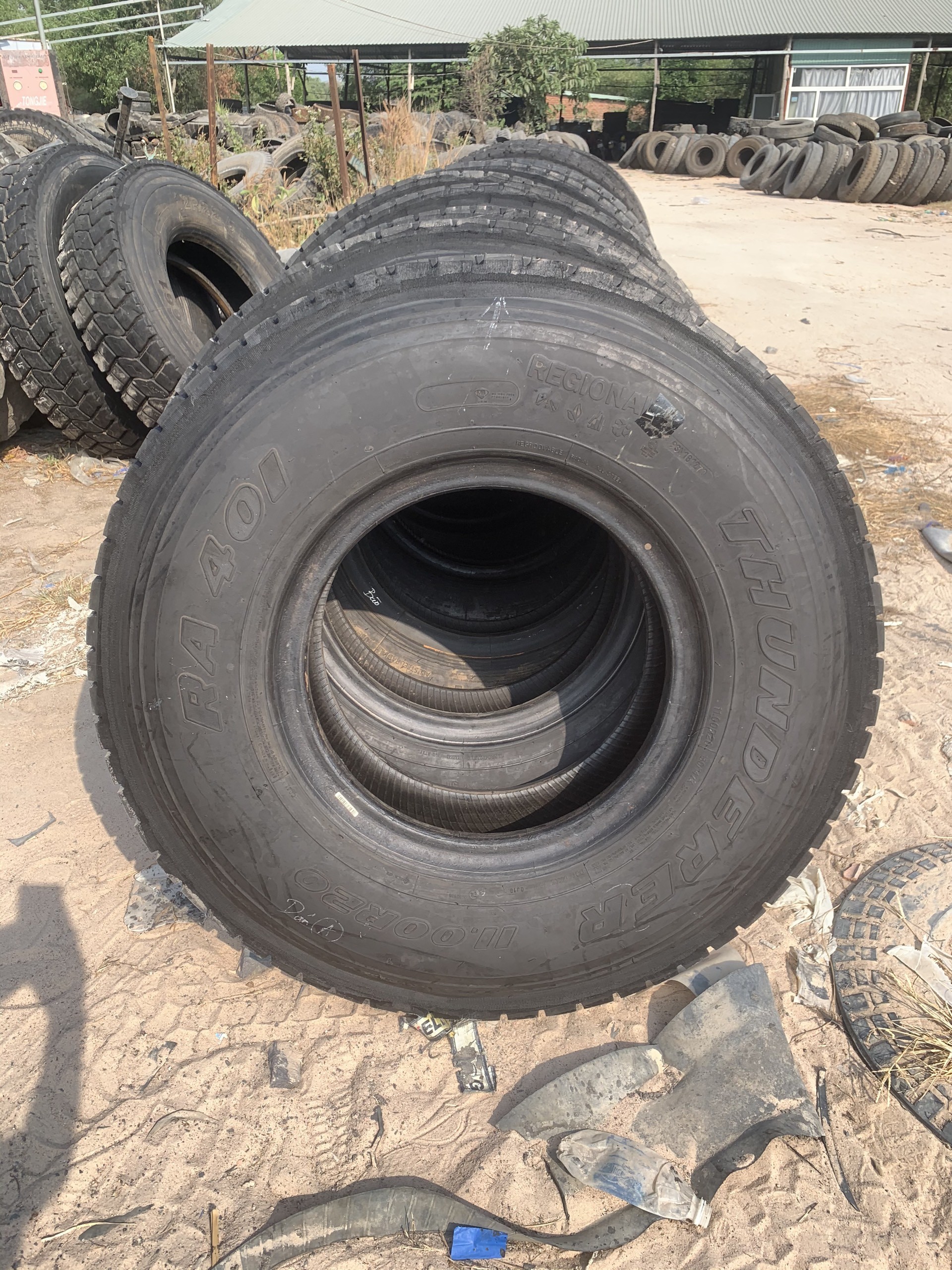 lốp xe ô tô cũ giá rẻ