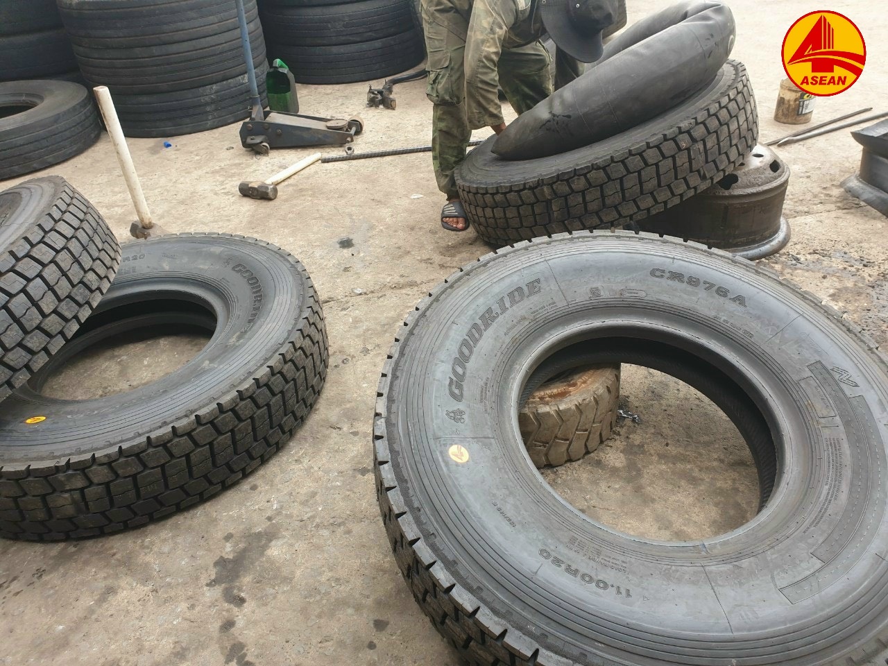 cứu hộ lốp xe bình dương