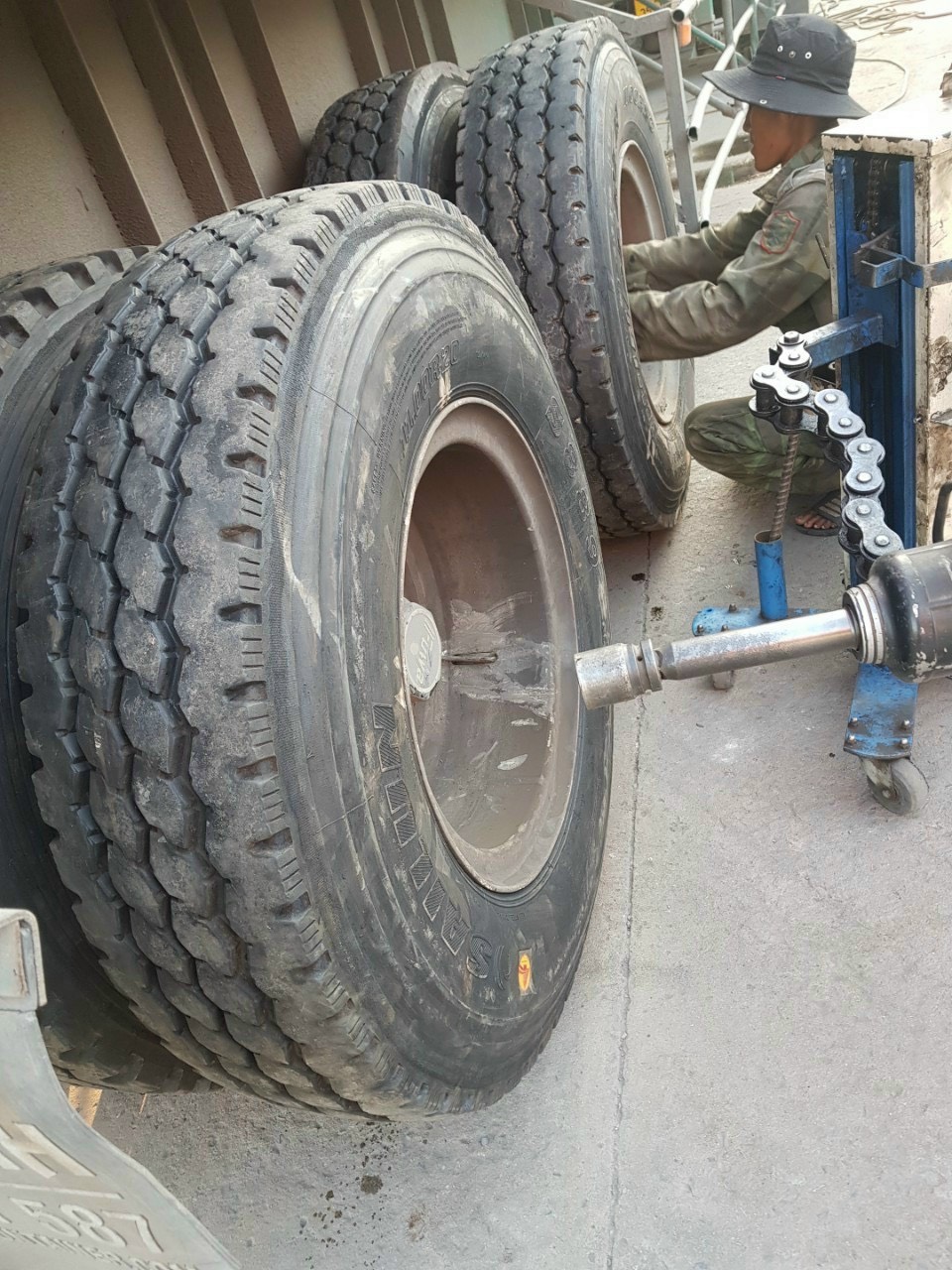 đại lý vỏ xe tại bình dương