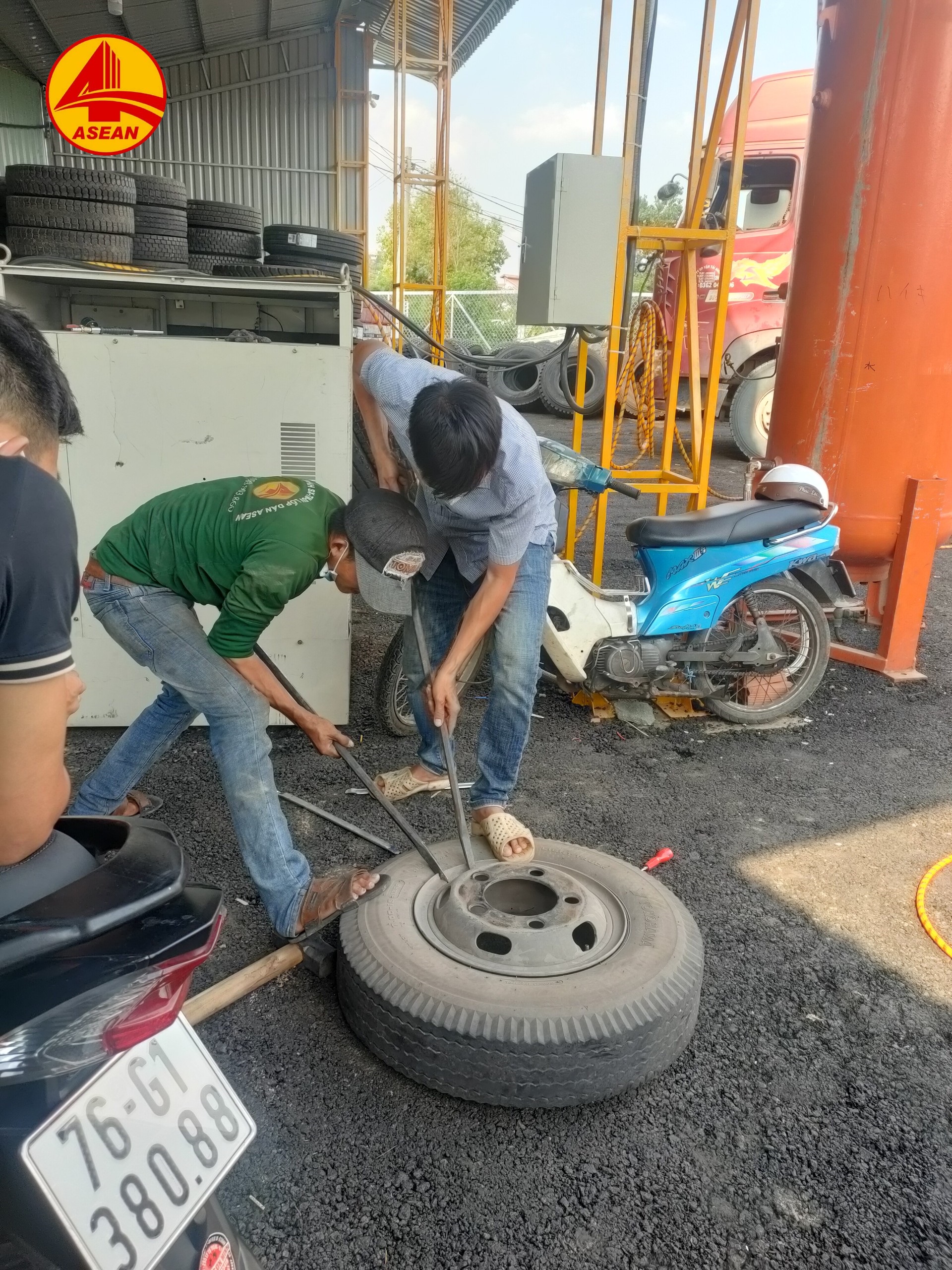 vá vỏ lưu động bình dương