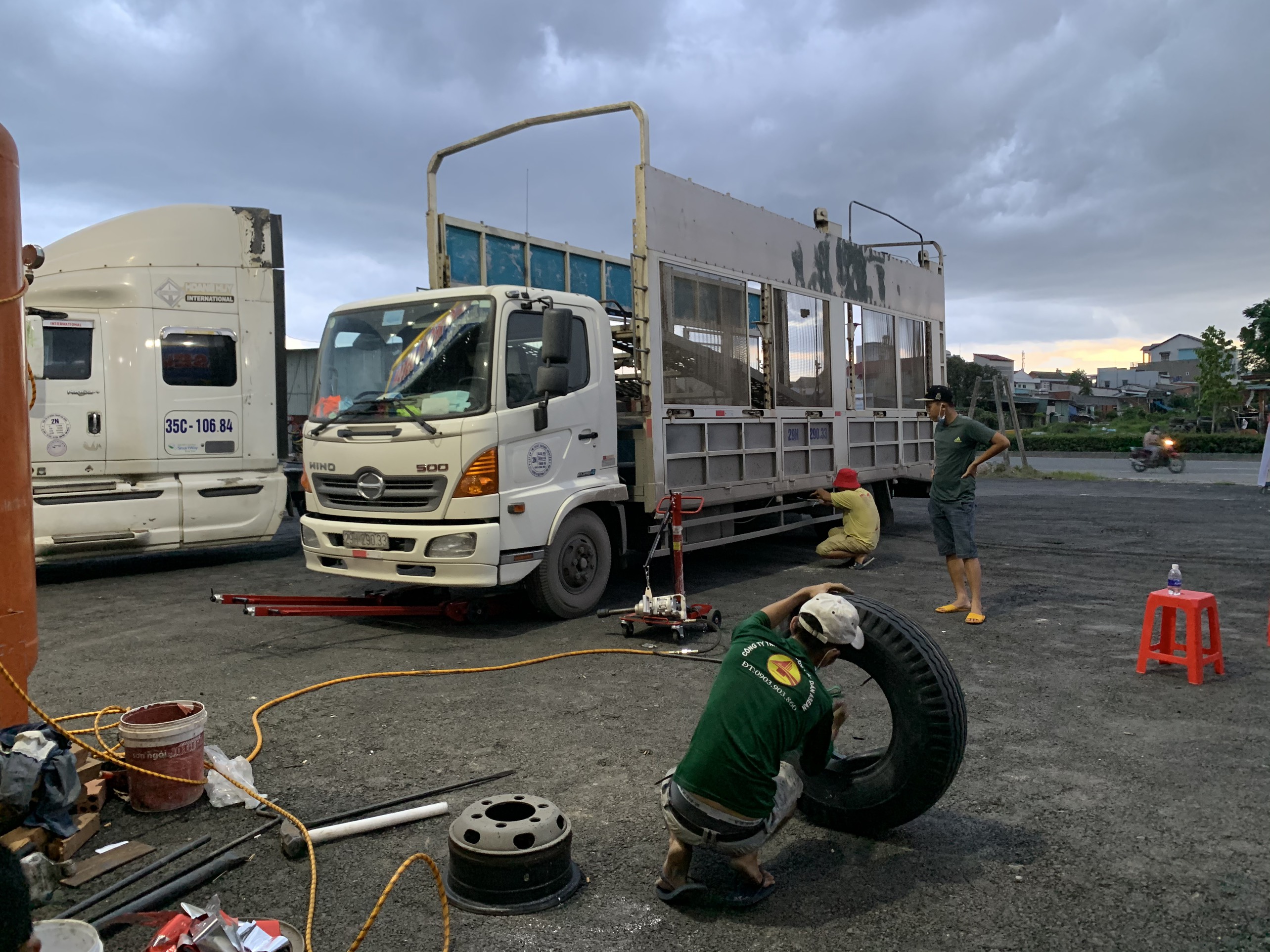 lốp dán xe tải 9 tấn giá rẻ