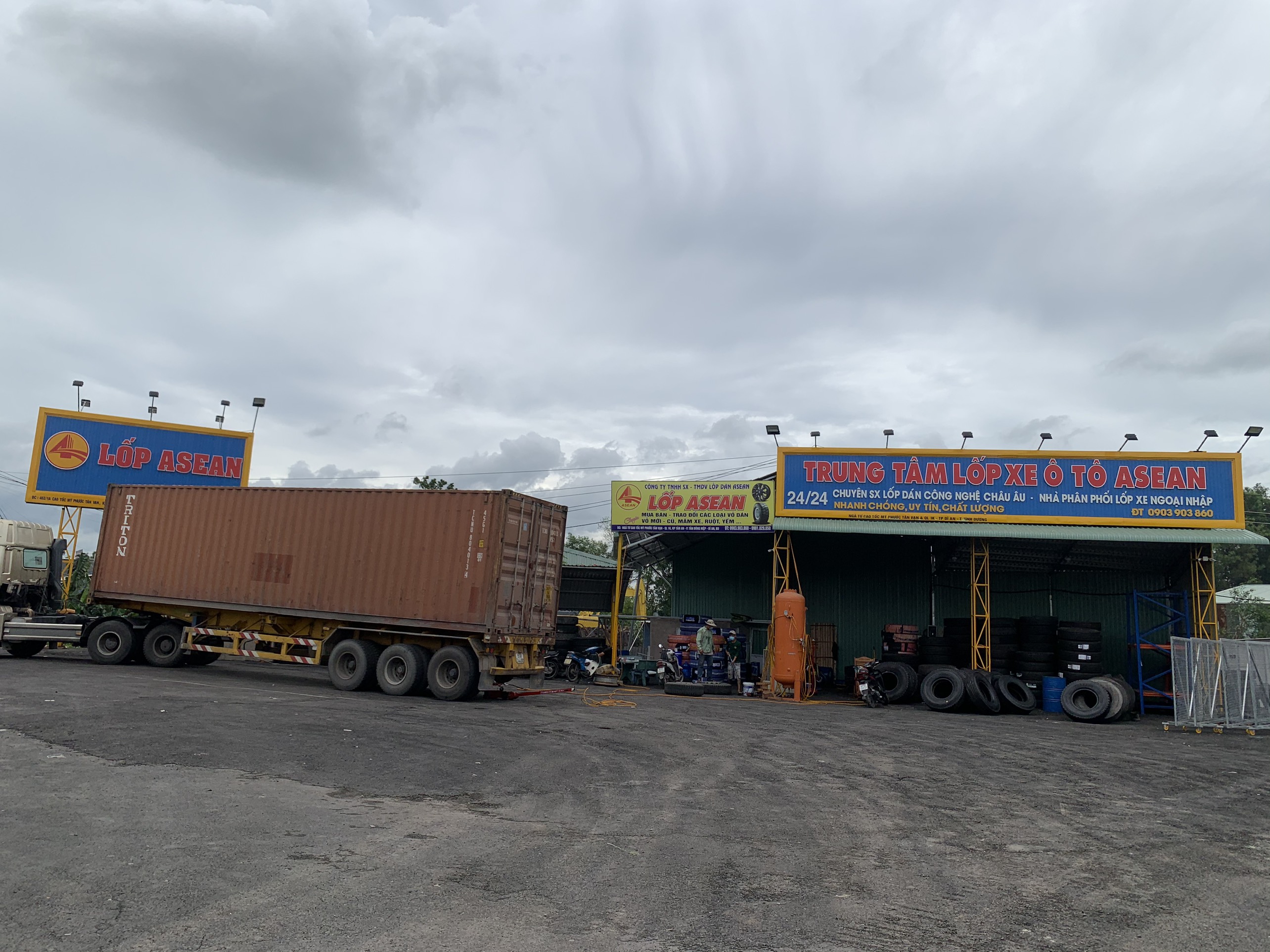 đại lý lốp dán xe tải ben giá rẻ