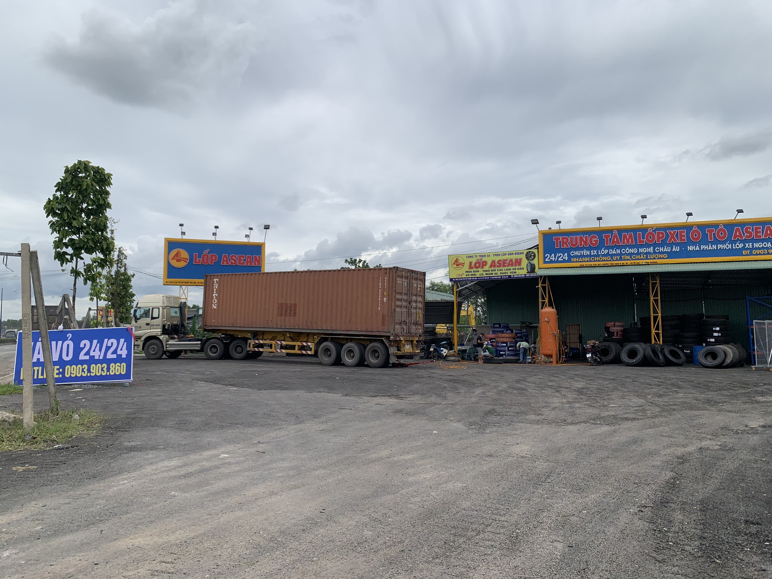 trung tâm săm lốp xe ô tô chính hãng