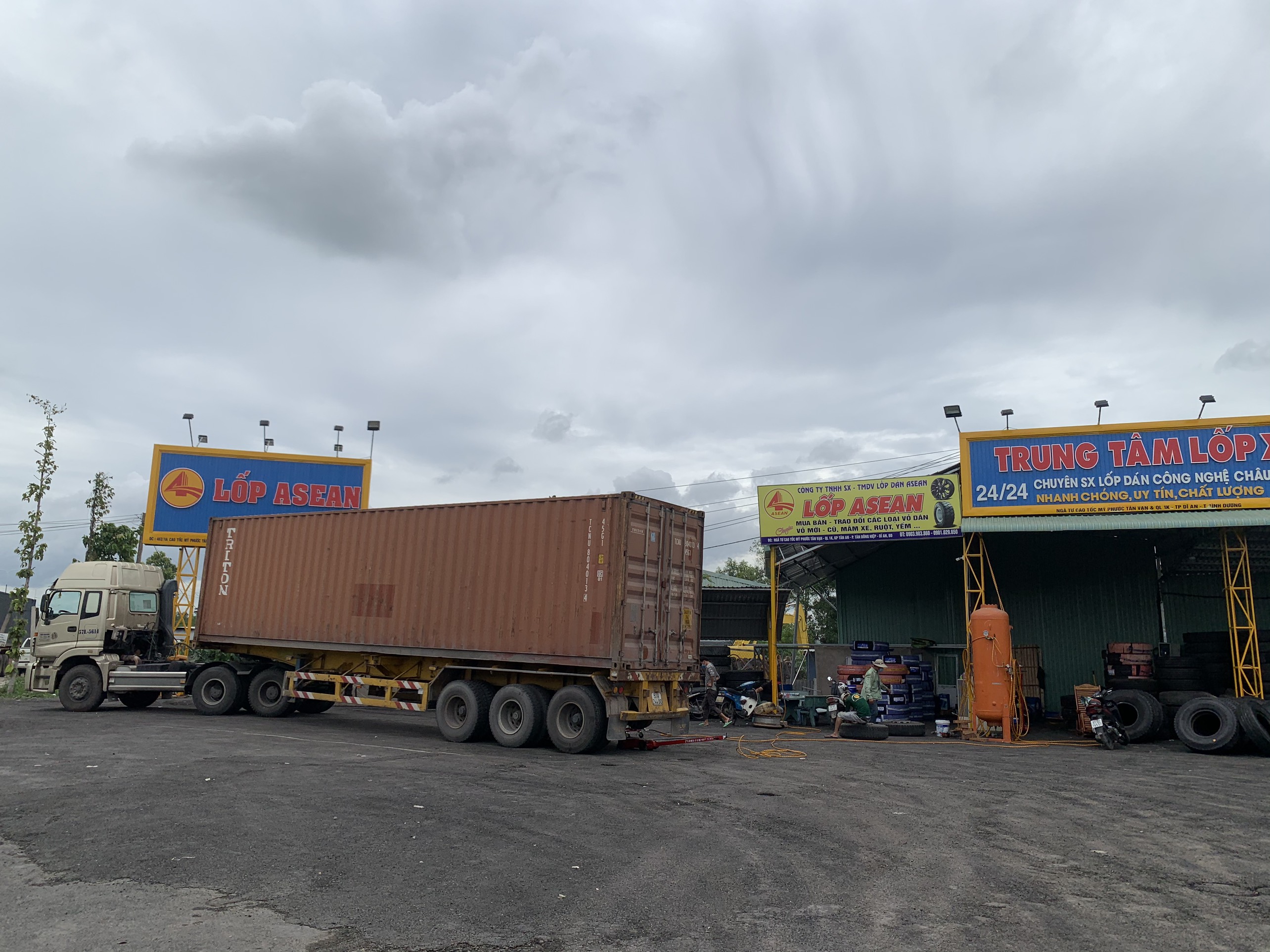 công ty lốp dán giá rẻ