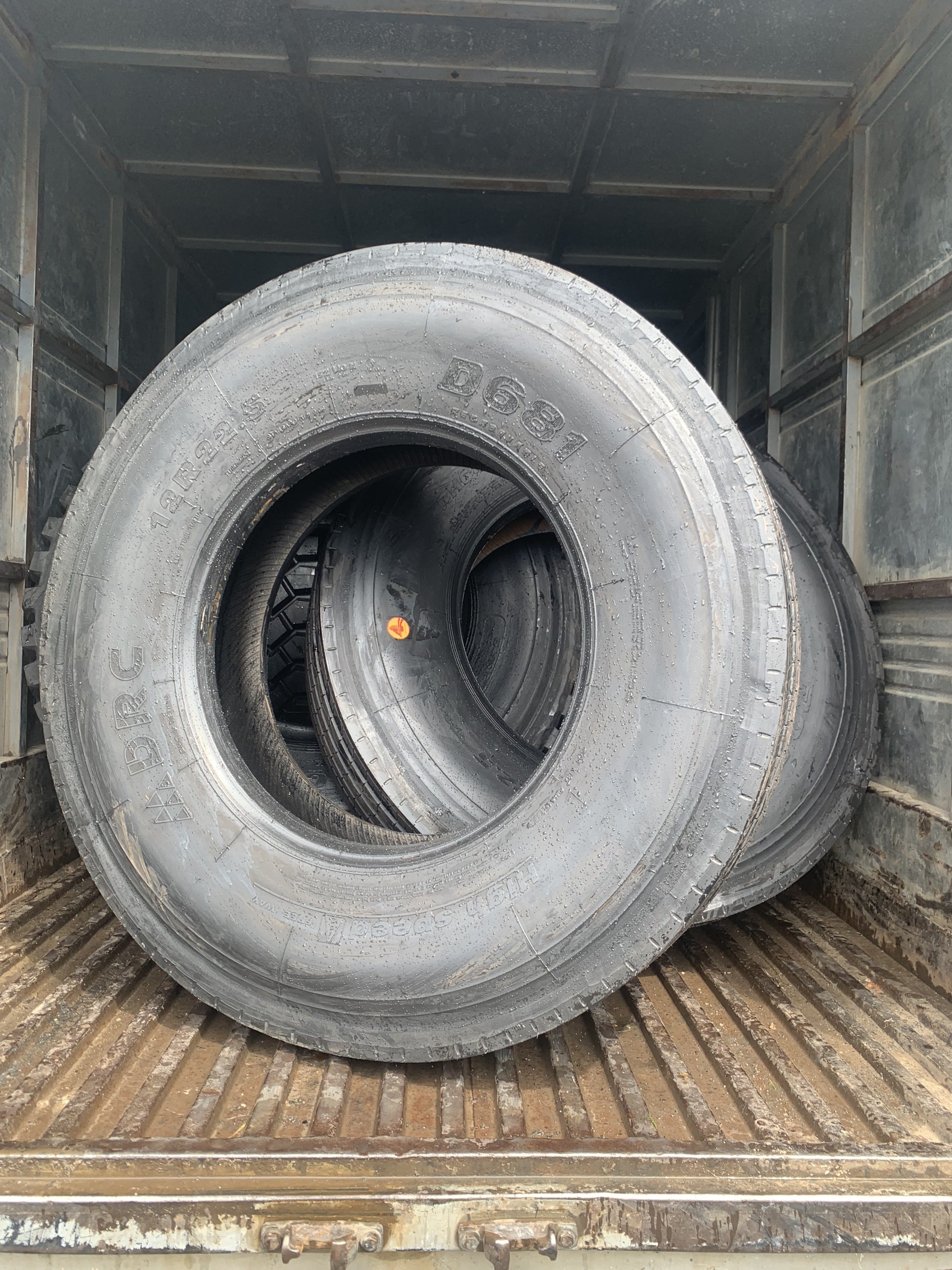 đại lý lốp chính hãng