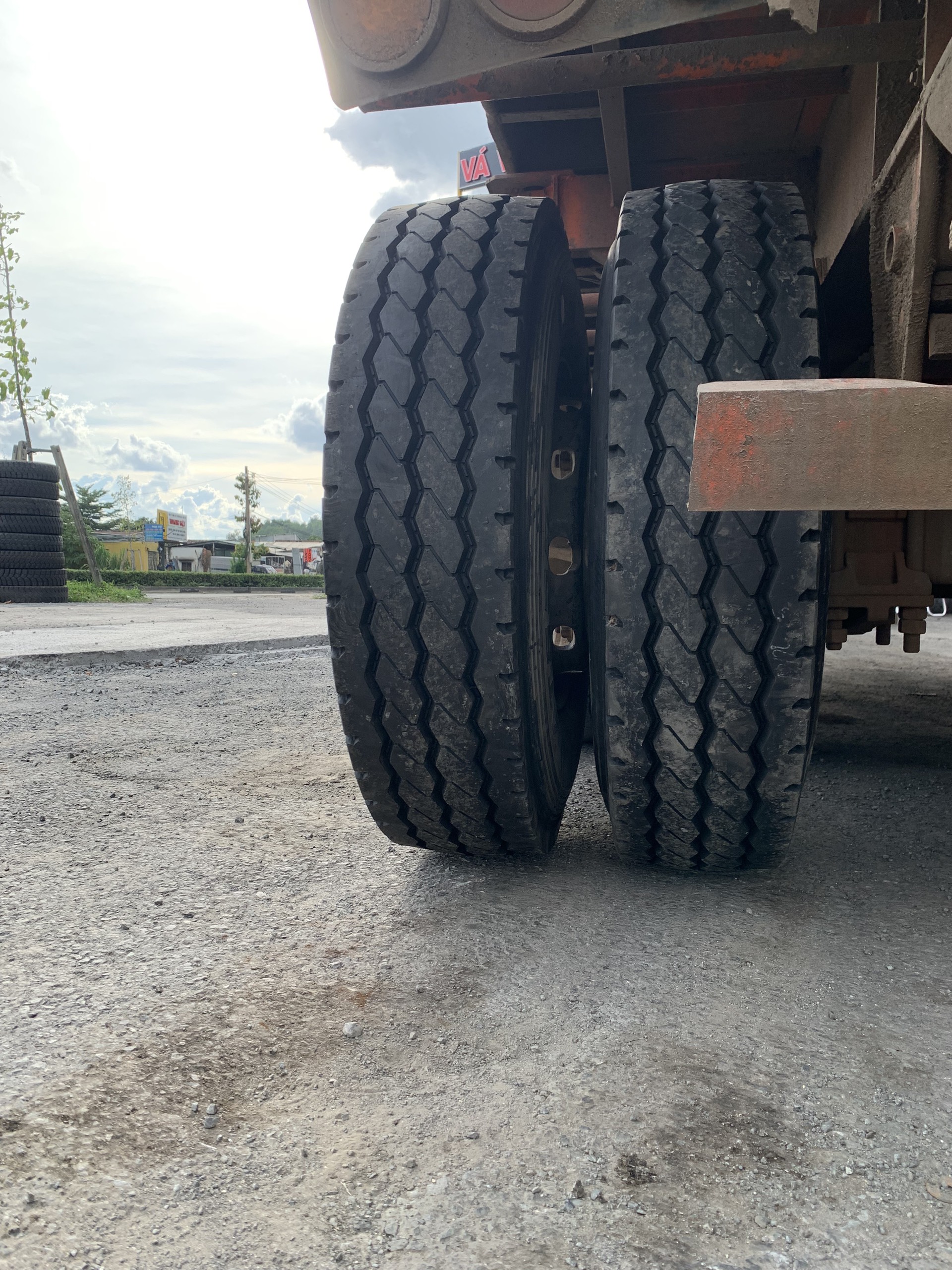 đại lý lốp ô tô giá rẻ