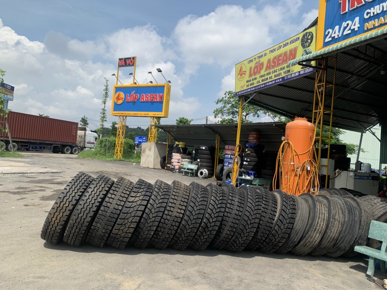 lốp dán giá rẻ