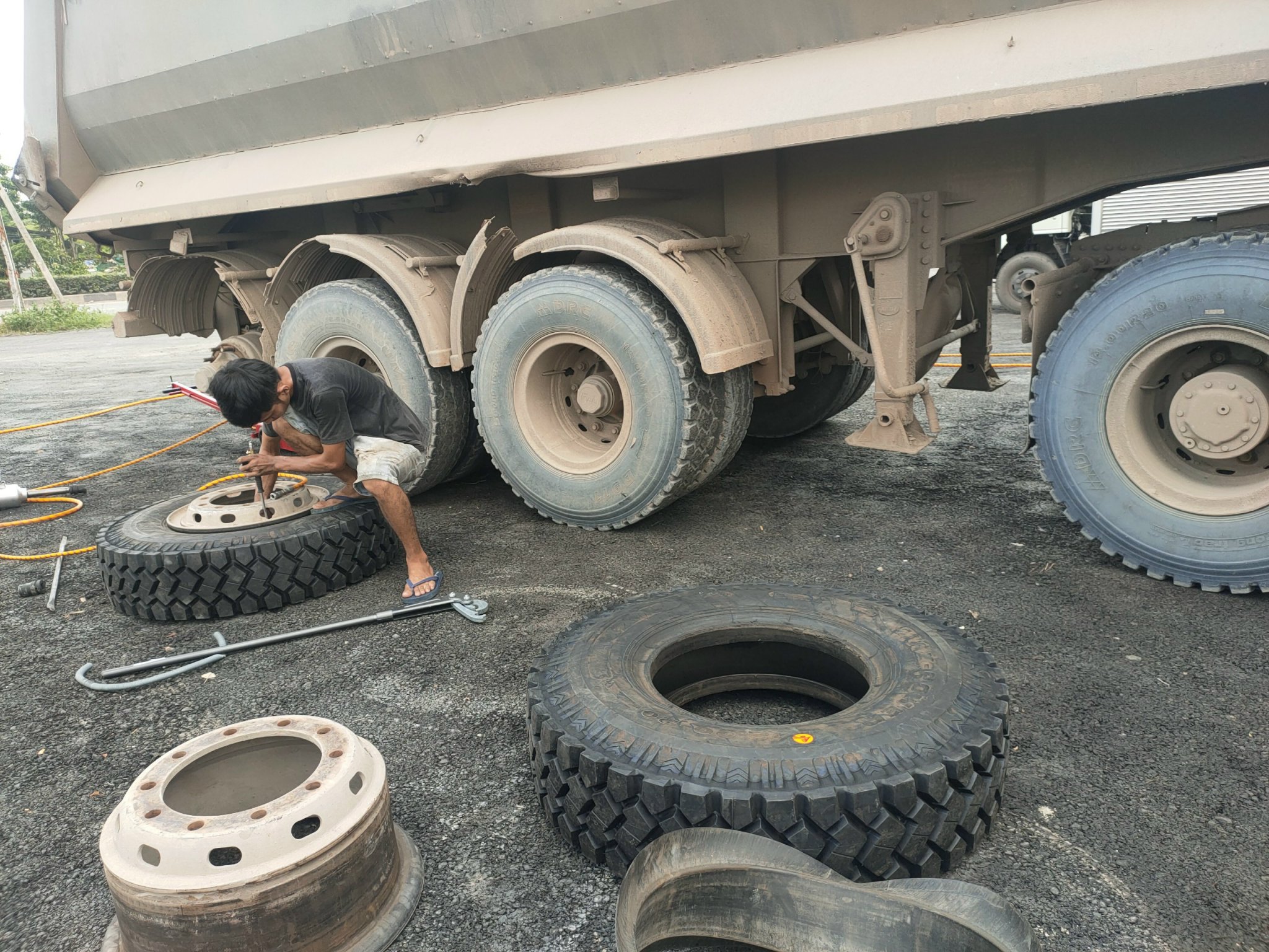 đại lý lốp chính hãng